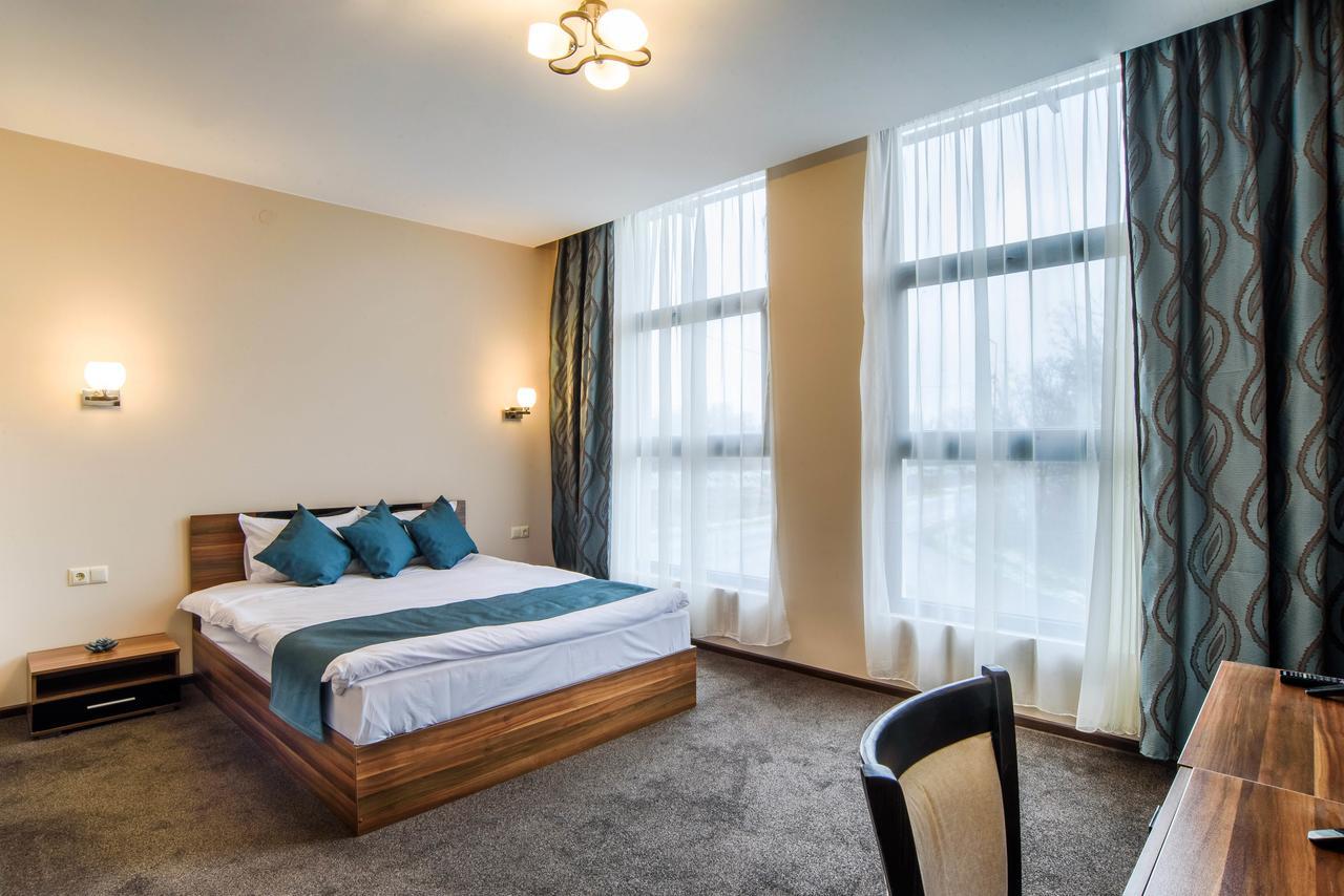 Park-Hotel Jambol Kültér fotó