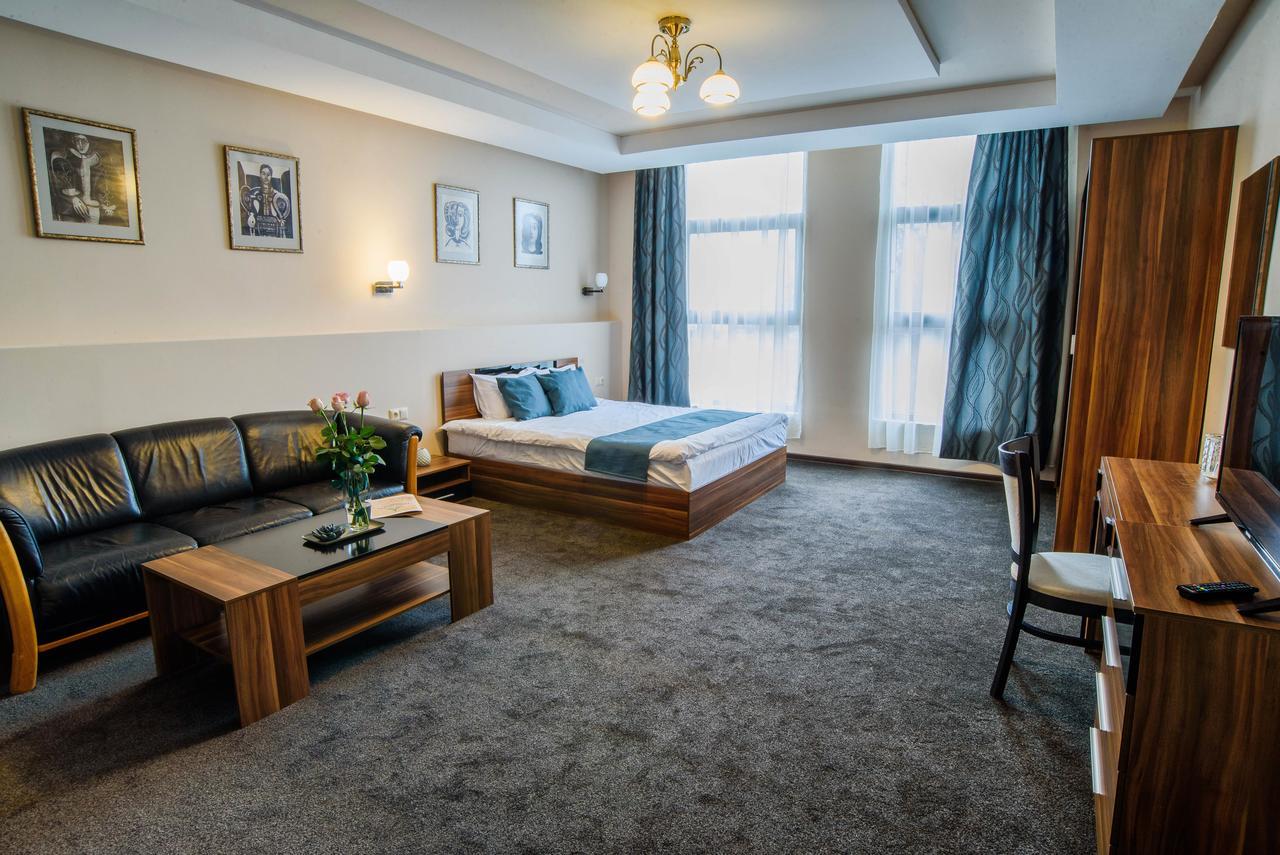 Park-Hotel Jambol Kültér fotó